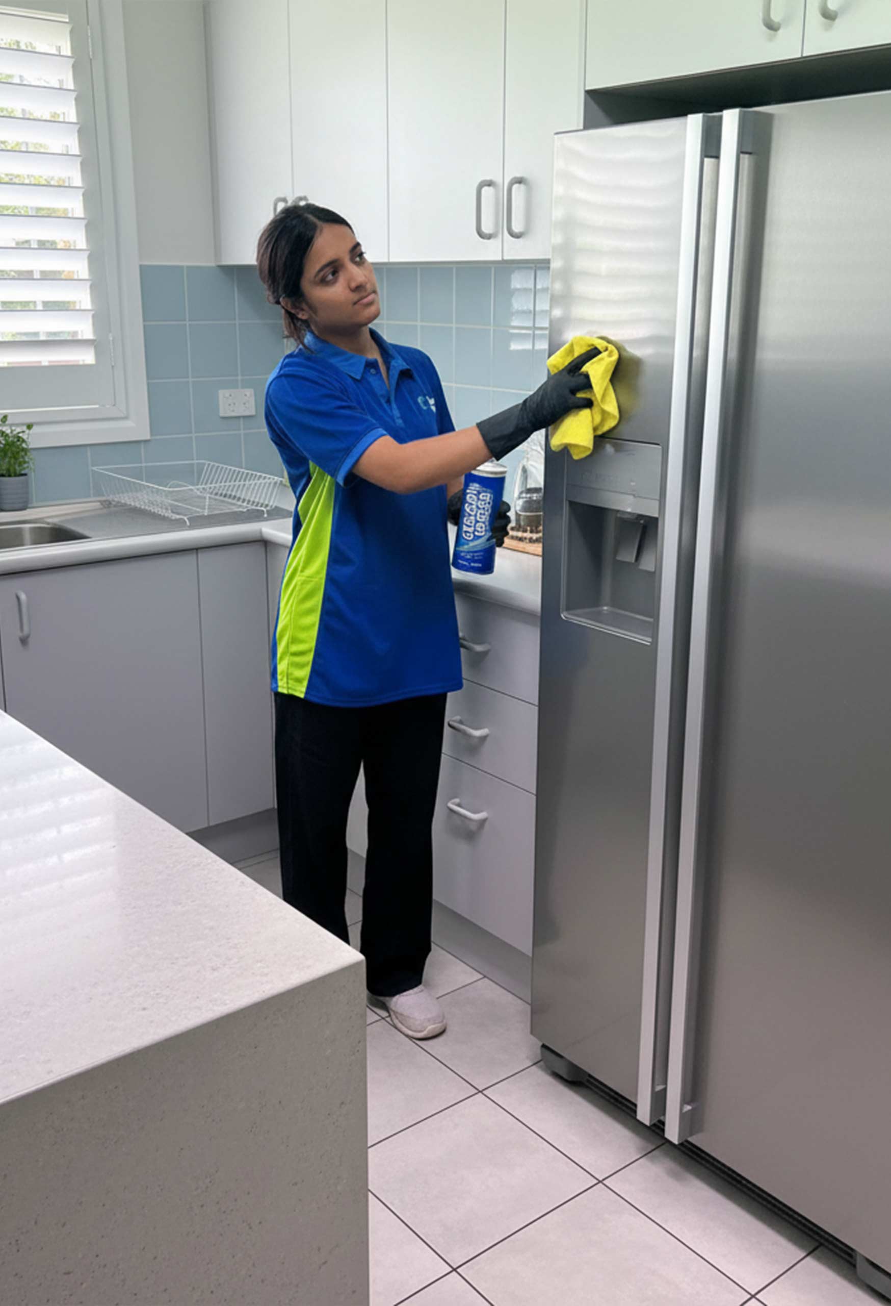 floor cleaning machine in office